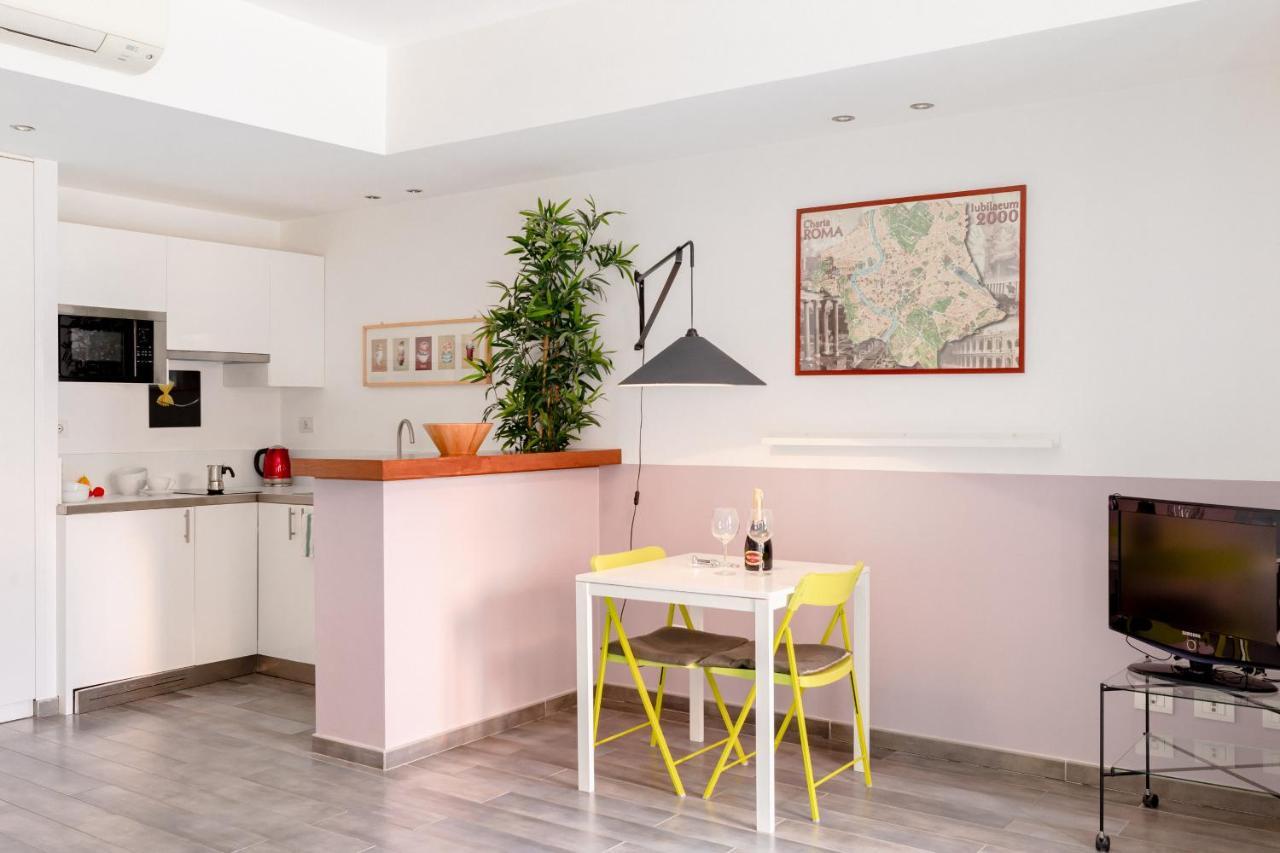 Rhome Accomodation Roma Esterno foto